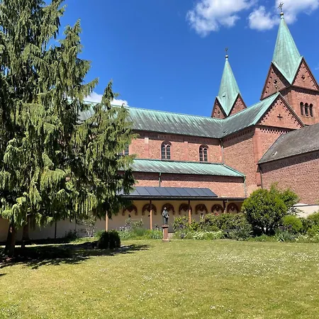 Klosterhof Отель *